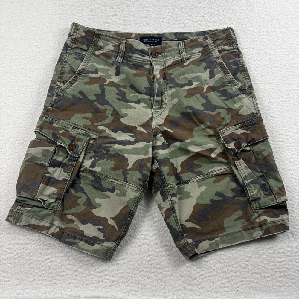 American Eagle Shorts Mens 35 Green Cargo Camouflage Longer Length Military